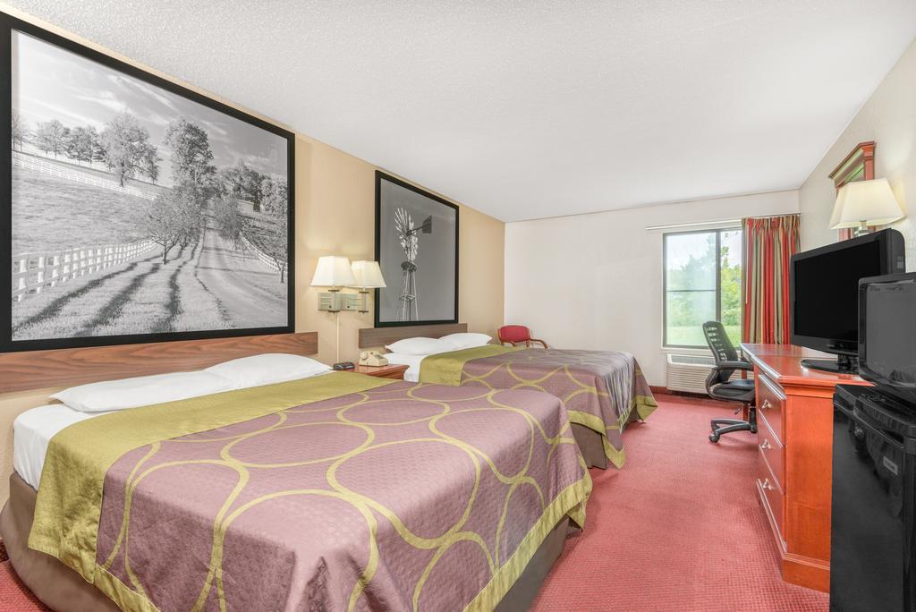 Super 8 By Wyndham Vincennes Motel Exterior photo
